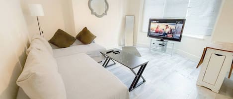 House, 4 Bedrooms | Room amenity