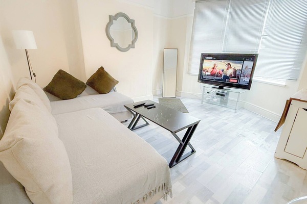 House, 4 Bedrooms | Room amenity