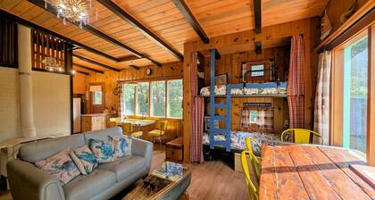 Fishers D'Lighthouse II – A 1960 Coastal Cabin
