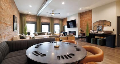 The Aerie- On Central- LeMars