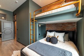 2 bedrooms, travel crib, WiFi, bed sheets