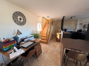 Interior - Unique 360° rooftop - Brazier - Plancha - 6 people - Incredible view (Sommières)