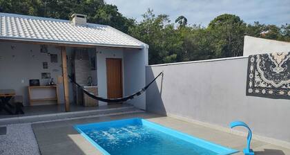HOUSE WITH POOL NEAR GRANT BEACH, ITAJUBÁ, BARRA VELHA, SC.