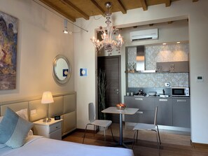 Comfort Studio (Viola Fiorentino) | 1 bedroom, premium bedding, down comforters, in-room safe