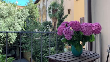 Superior Apartment, 2 Bedrooms (Blue Klein) | Balcony view