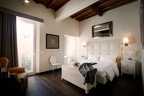 Standard Apartment, 2 Bedrooms (Giallo di Napoli) | Premium bedding, in-room safe, individually decorated