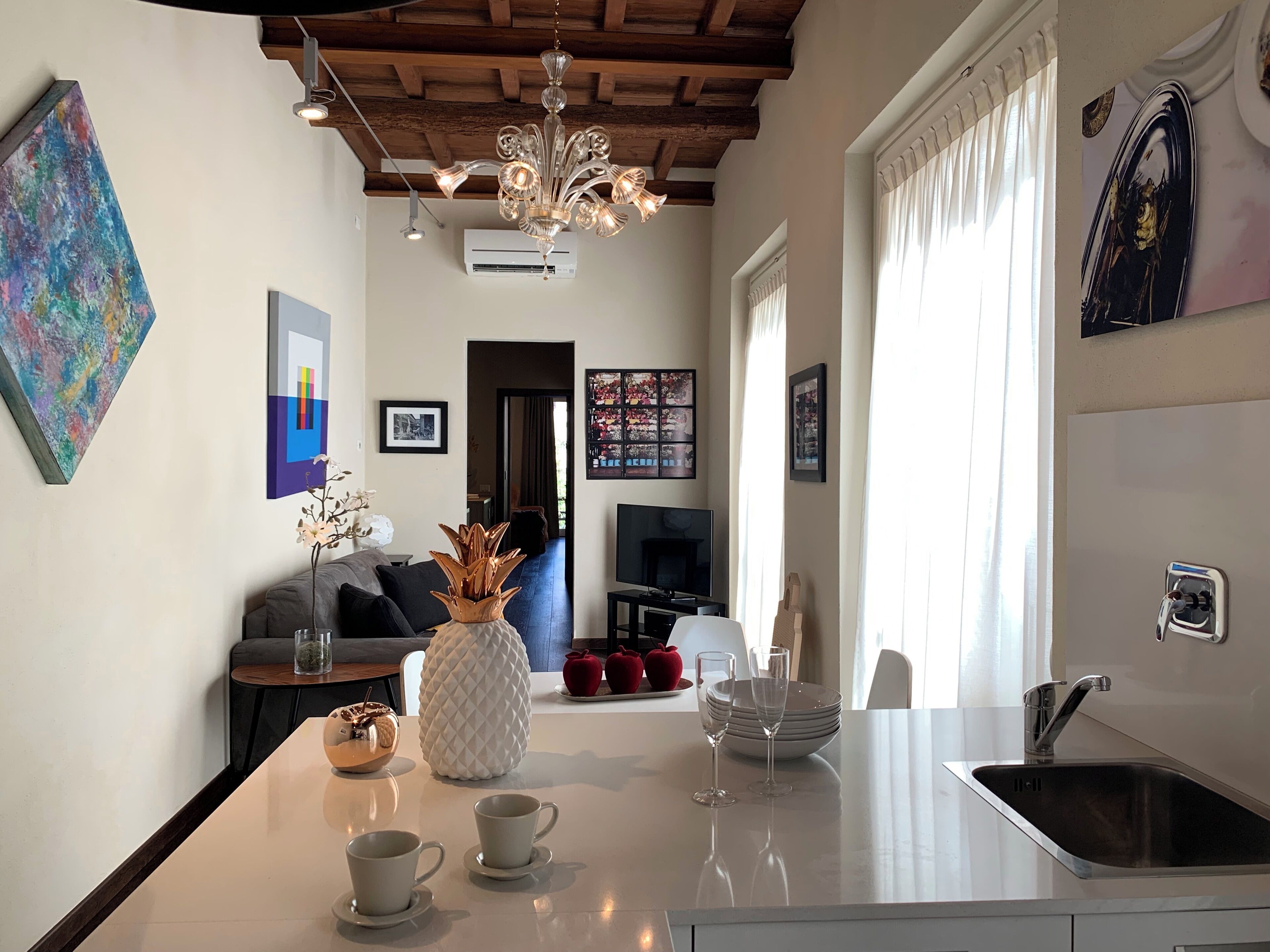 Appartement Standard, 2 chambres (Giallo di Napoli) | Cuisine privée | Réfrigérateur, micro-ondes, plaque de cuisson, lave-vaisselle