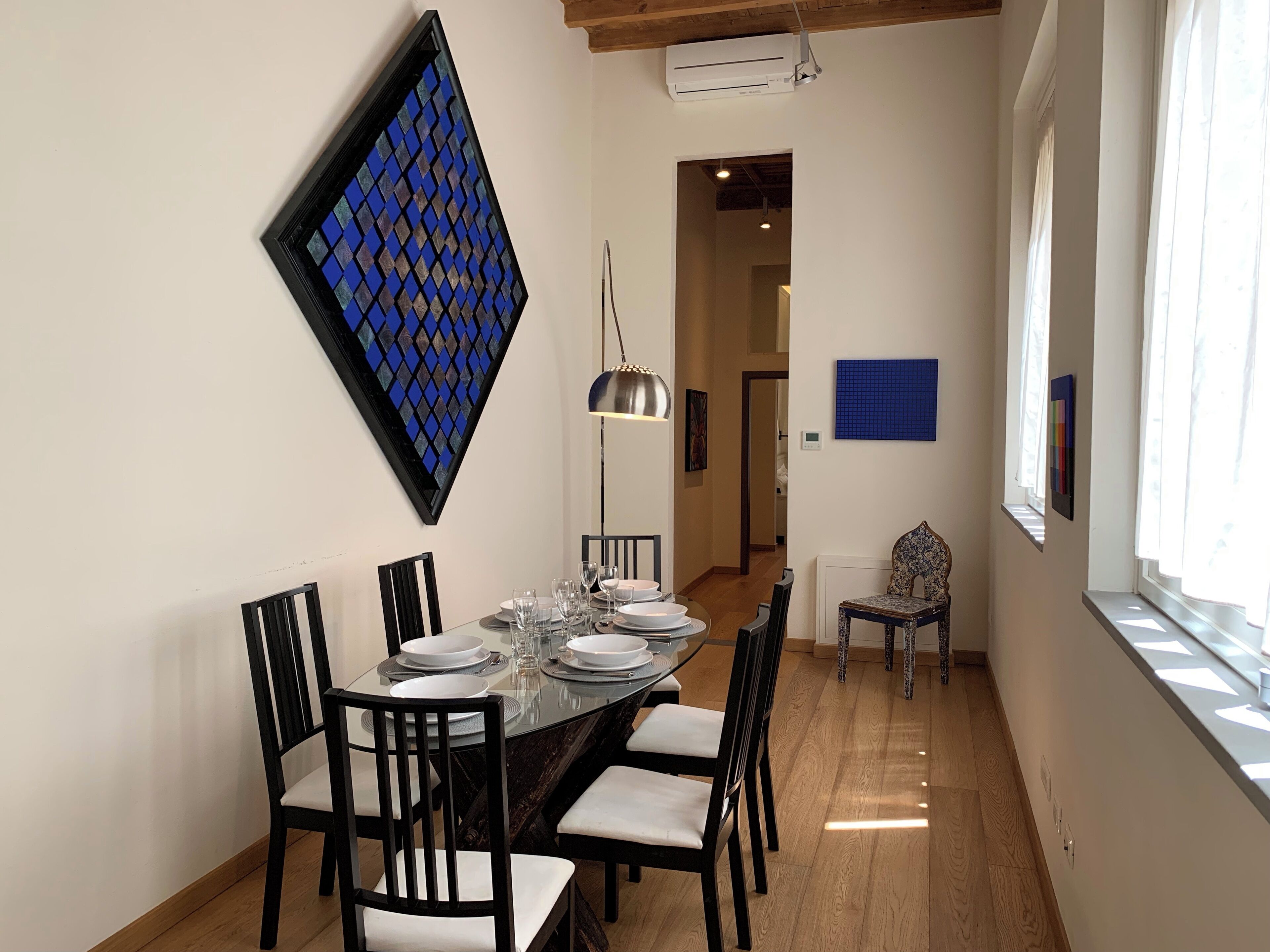 Superior Apartment, 2 Bedrooms (Blue Klein) | Dining room