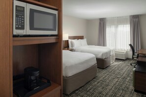 Laptop workspace, iron/ironing board, free cots/infant beds, free WiFi - Fairfield Inn & Suites Tampa Westshore / Airport (Tampa)
