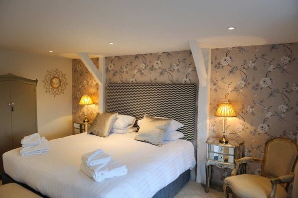 In-room safe, desk, iron/ironing board, rollaway beds