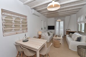 Svit Grand (Angel's) | Värdeförvaringsskåp på rummet, ljudisolering och strykjärn/strykbräda