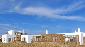Exterior - White Tinos Luxury Suites (Tinos)