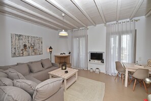 Suite (Anassa) | In-room safe, soundproofing, iron/ironing board, free cribs/infant beds - White Tinos Luxury Suites (Tinos)