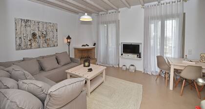White Tinos Luxury Suites