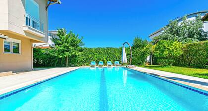 Paradise Town Villa Alison