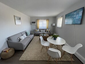 Platinum Suite | Living area - Ocean Surf Resort (Montauk)