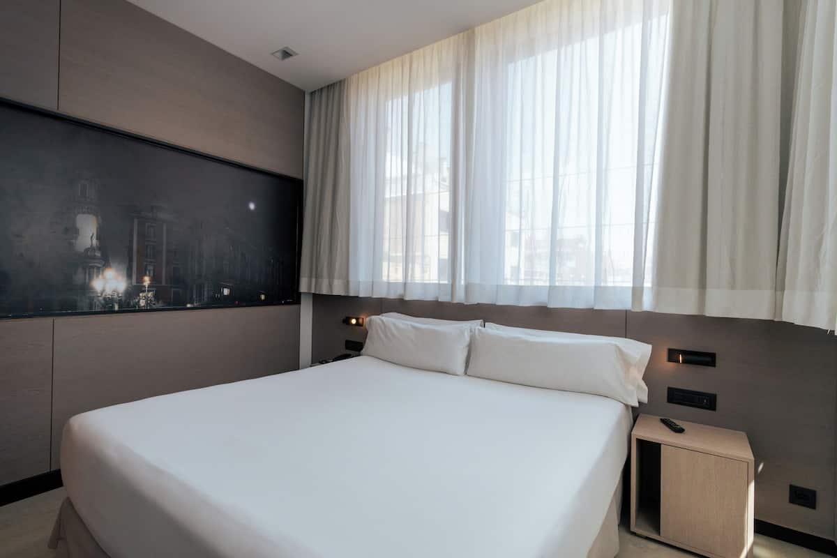 Minibar, in-room safe, desk, blackout curtains