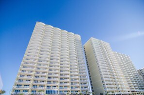 Front of property - Ocean Villa by Royal American Beach Getaways (Panama City Beach)