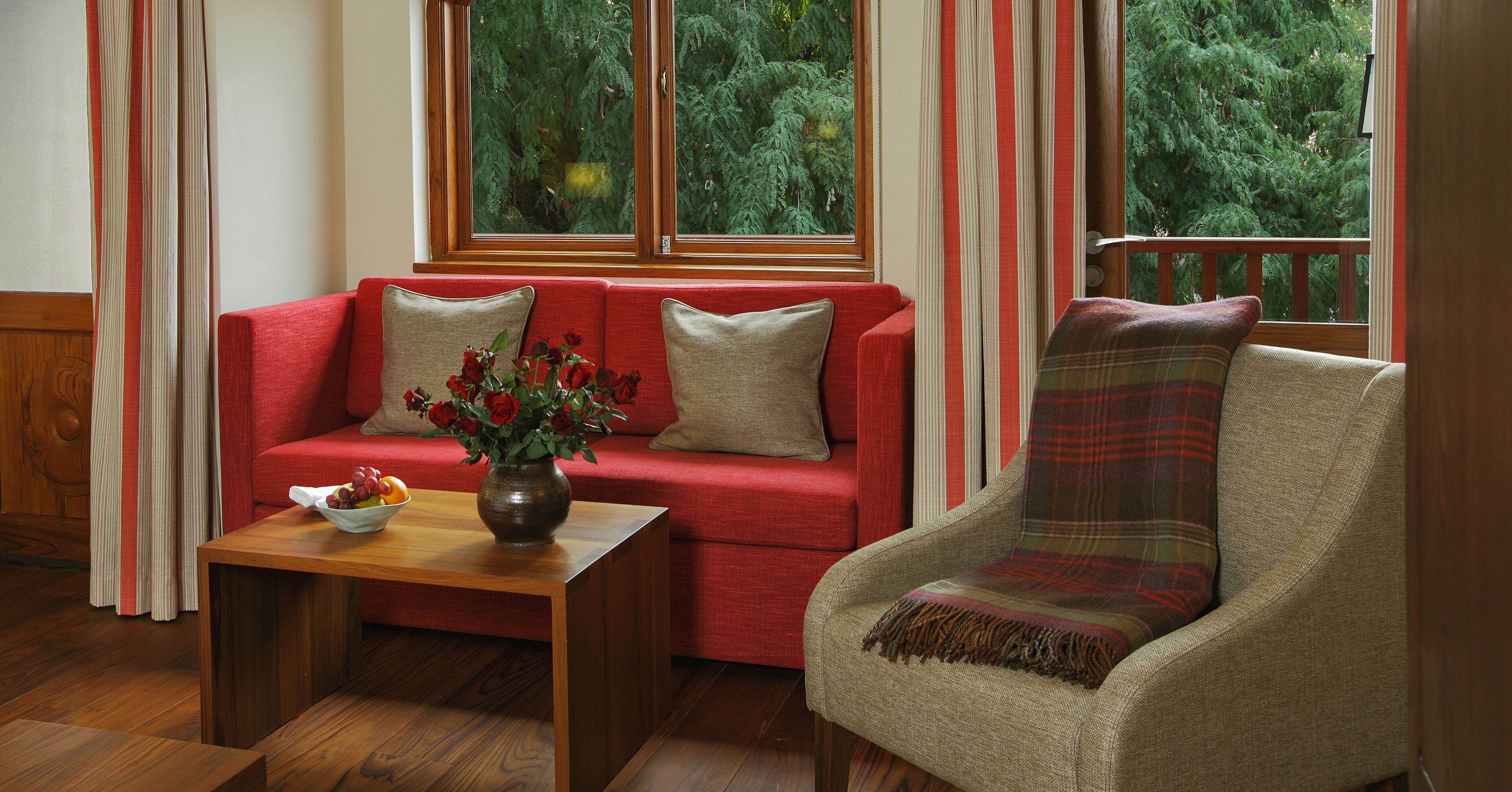 deluxe room, 1 bedroom, non smoking, garden view | living area | 42-inch led tv with satellite channels, tv