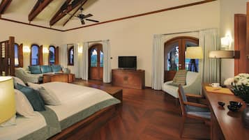 Junior Suite, 1 Bedroom, Non Smoking, Lake View | Minibar, in-room safe, blackout drapes, iron/ironing board