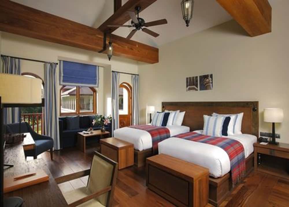 Sanctum Inle Resort by null