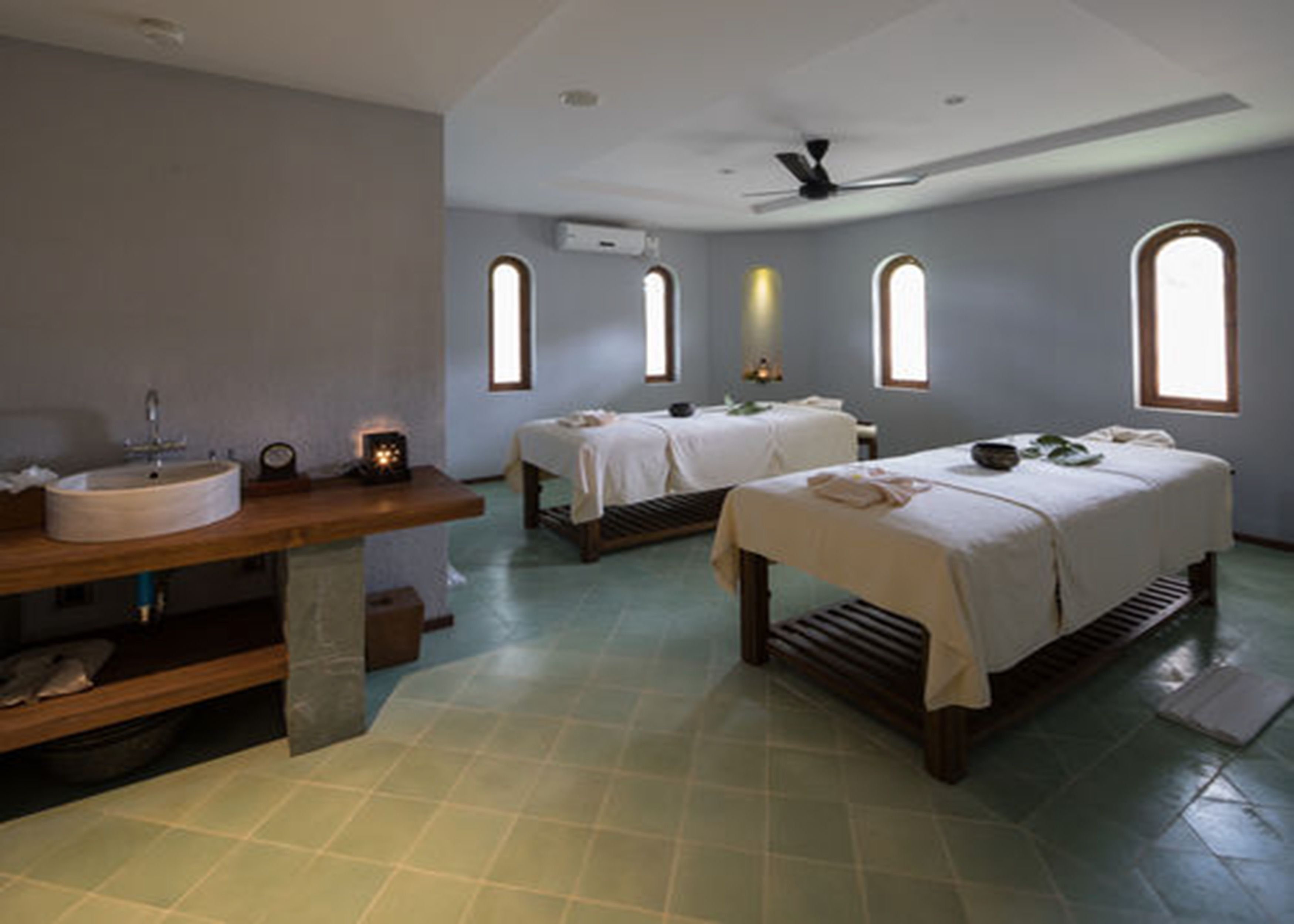Body treatments, hot stone massages, Swedish massages, Thai massages
