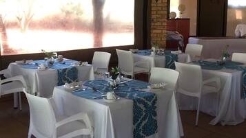 Free daily full breakfast