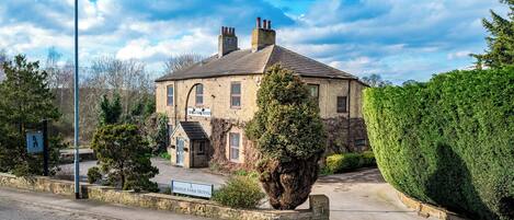 Bagian depan properti