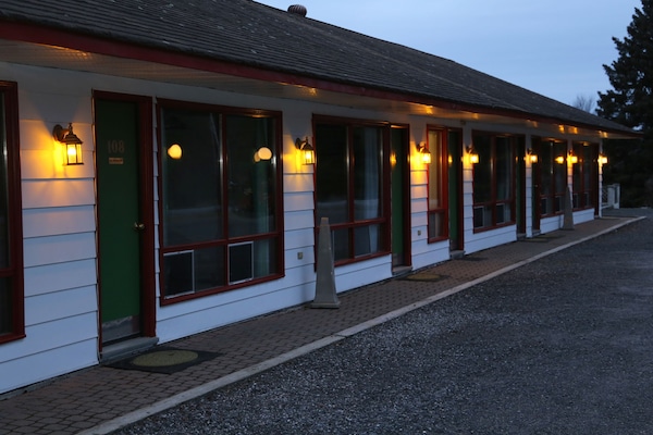 Front of property - evening/night