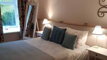 Apartment, Private Bathroom (Ground Floor) | 2 bedrooms