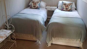 Apartment, Private Bathroom (Ground Floor) | 2 bedrooms