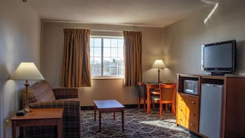 Premium Room, Multiple Beds | Desk, laptop workspace, free WiFi, bed sheets