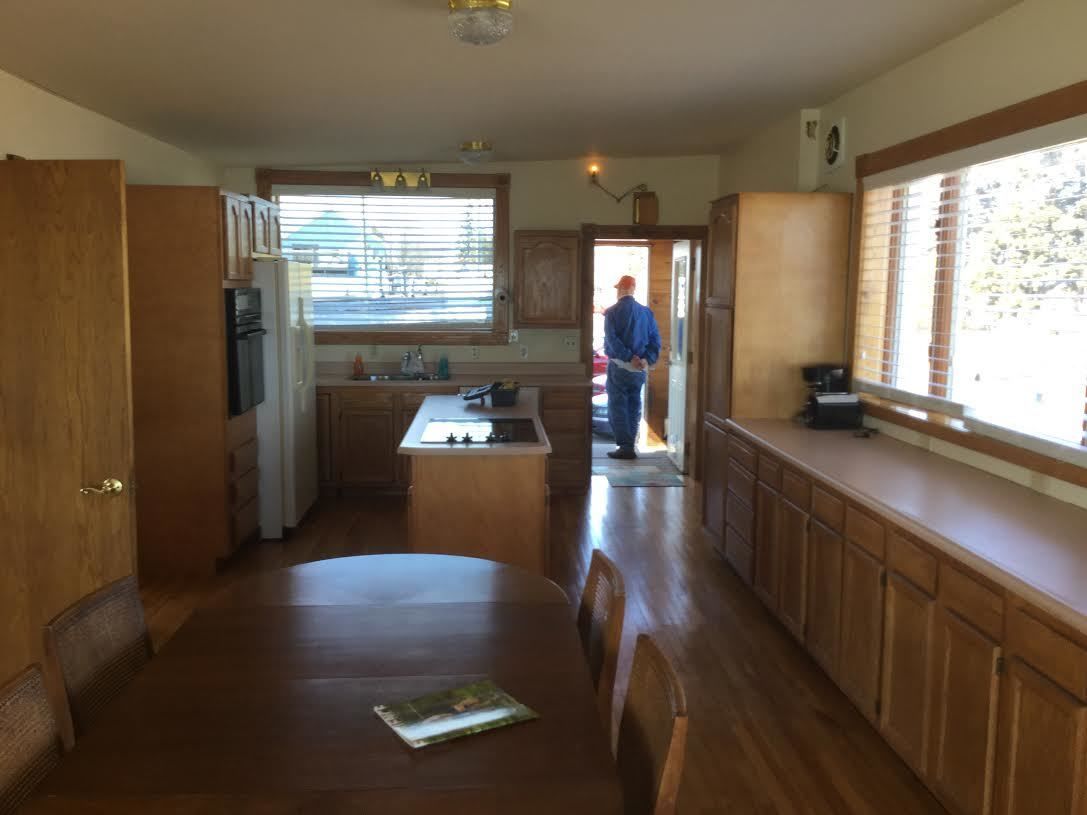 Casa de campo, 4 habitaciones | Cocina privada | Refrigerador, microondas y cafetera y tetera 