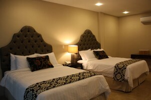 Family Suite | In-room safe, desk, laptop workspace, free WiFi