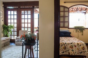 1 bedroom, premium bedding, iron/ironing board, free WiFi