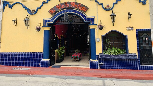 Front of property - Hotel Mi Viejo Refugio (Tlaquepaque)
