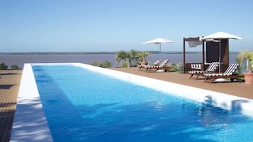 Outdoor pool, sun loungers