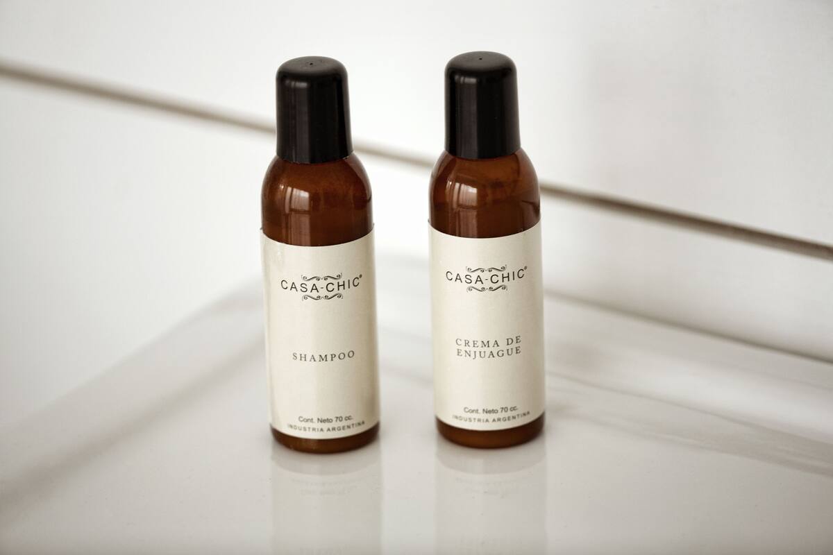 suite | bathroom amenities | hair dryer, bidet, towels