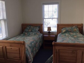House, 3 Bedrooms, 2 Bathrooms, Beach View - Red Coconut RV Park (Fort Myers Beach)
