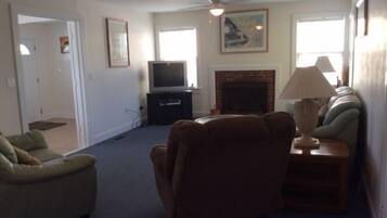 Maison, 3 chambres, 2 salles de bains, vue plage | Coin séjour