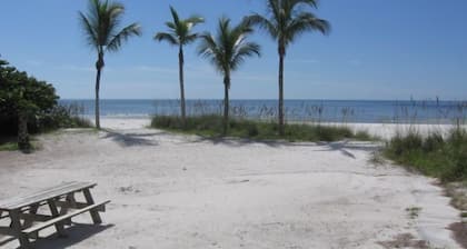 Red Coconut RV Park