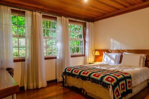 Minibar, Wi-Fi gratuit, draps fournis