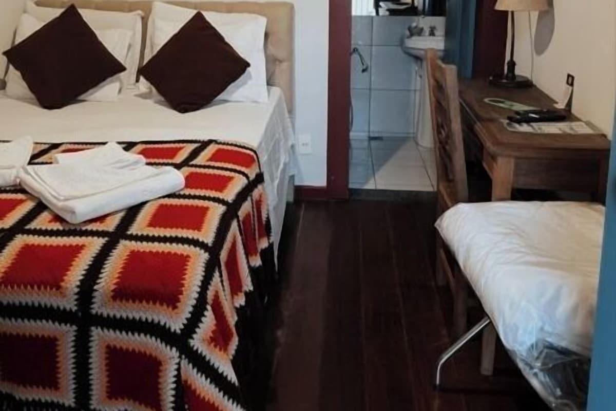 Economy Room | Minibar, free WiFi, bed sheets