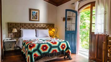 Frigobar, Wi-Fi de cortesia, roupa de cama