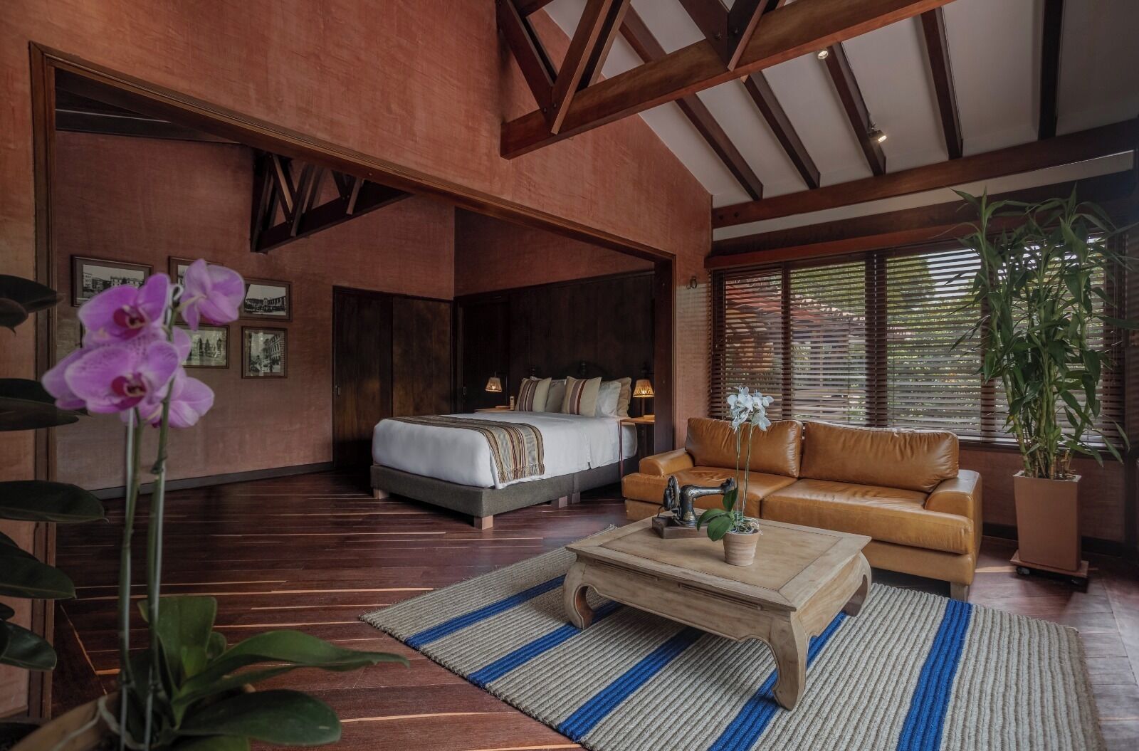 suite | 1 bedroom, premium bedding, down duvets, minibar