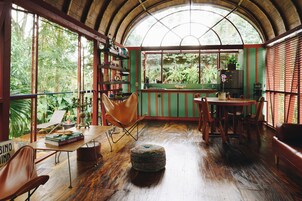 Lodge | Nappalirész | Tévé