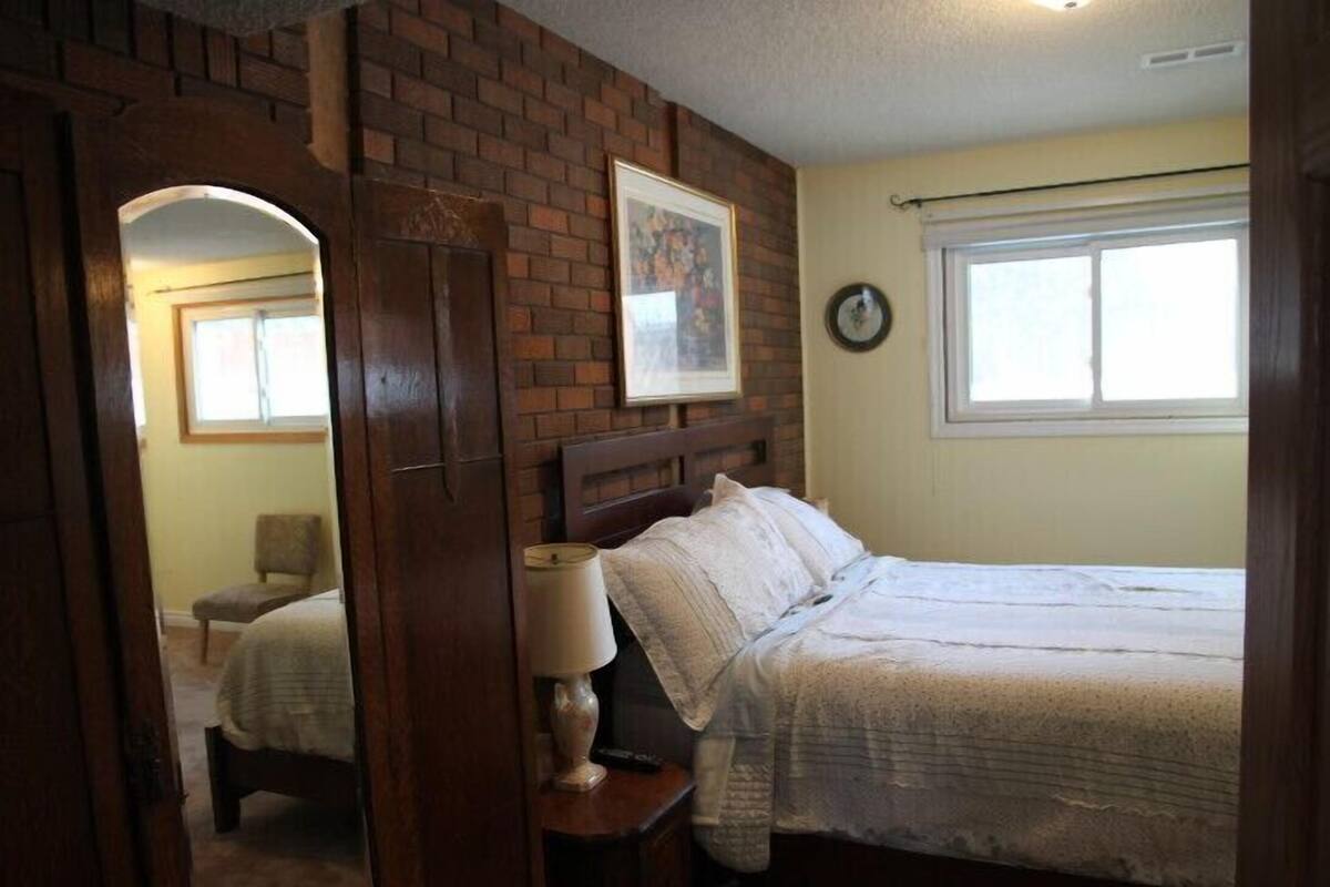 Family Room, Private Bathroom | Free WiFi