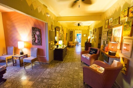 Casa de Amistad - Image 1
