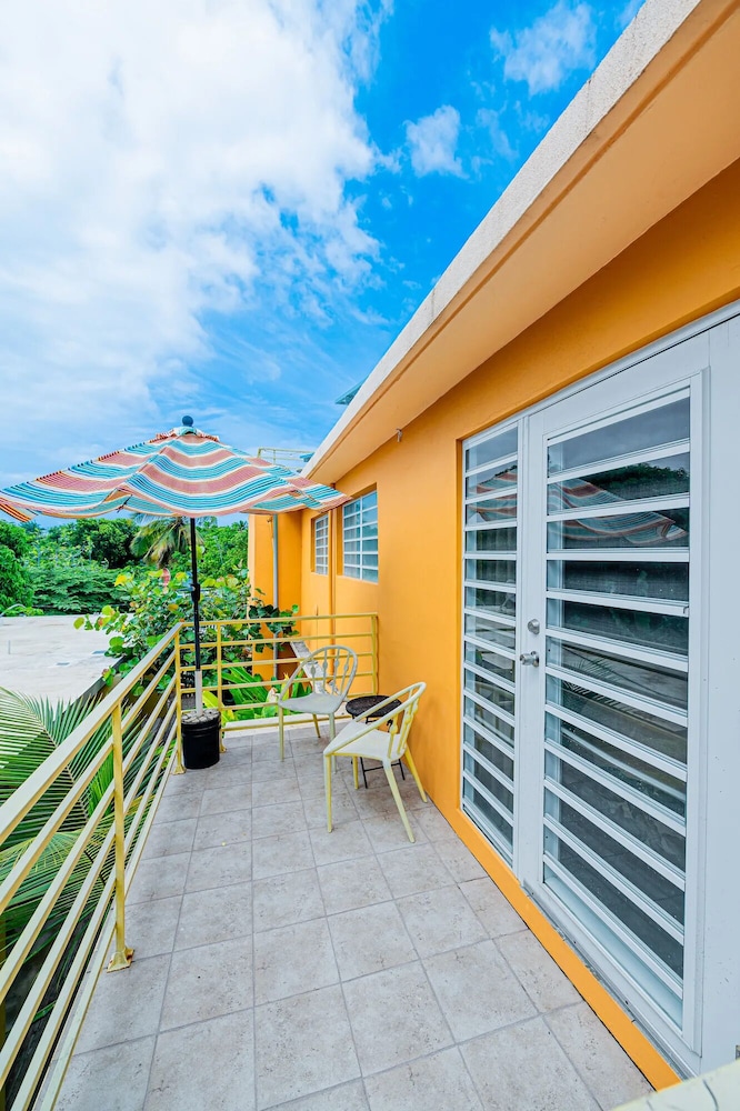 Casa de Amistad by null