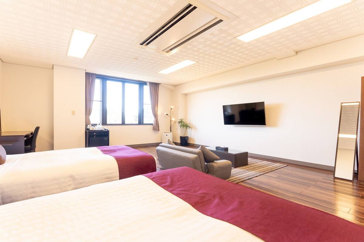 In-room safe, desk, free WiFi, individually decorated